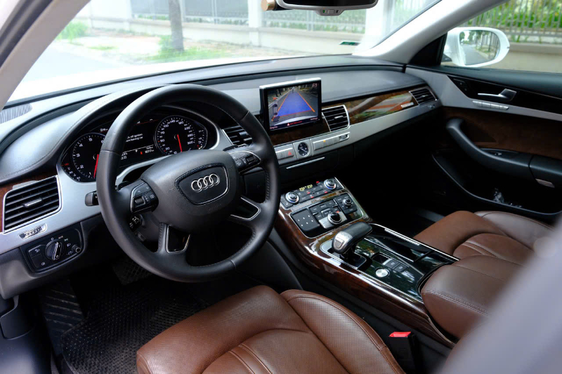 𝐀𝐮𝐝𝐢 𝐀𝟖 𝐋 𝟐𝟎𝟏𝟒 (𝐓𝐫𝐚̆́𝐧𝐠/𝐧𝐨̣̂𝐢 𝐭𝐡𝐚̂́𝐭 𝐧𝐚̂𝐮)