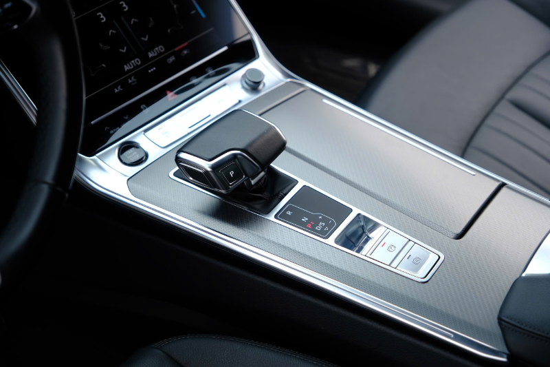 𝐀𝐮𝐝𝐢 𝐀𝟕 𝐐𝐮𝐚𝐭𝐭𝐫𝐨 𝟓𝟓 𝐓𝐅𝐒𝐈 𝟐𝟎𝟐𝟏 (𝐓𝐫𝐚̆́𝐧𝐠/𝐧𝐨̣̂𝐢 𝐭𝐡𝐚̂́𝐭 đ𝐞𝐧)