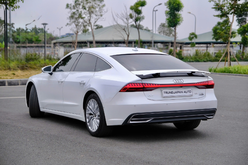 𝐀𝐮𝐝𝐢 𝐀𝟕 𝐐𝐮𝐚𝐭𝐭𝐫𝐨 𝟓𝟓 𝐓𝐅𝐒𝐈 𝟐𝟎𝟐𝟏 (𝐓𝐫𝐚̆́𝐧𝐠/𝐧𝐨̣̂𝐢 𝐭𝐡𝐚̂́𝐭 đ𝐞𝐧)