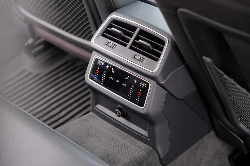 𝐀𝐮𝐝𝐢 𝐀𝟕 𝐐𝐮𝐚𝐭𝐭𝐫𝐨 𝟓𝟓 𝐓𝐅𝐒𝐈 𝟐𝟎𝟐𝟏 (𝐓𝐫𝐚̆́𝐧𝐠/𝐧𝐨̣̂𝐢 𝐭𝐡𝐚̂́𝐭 đ𝐞𝐧)