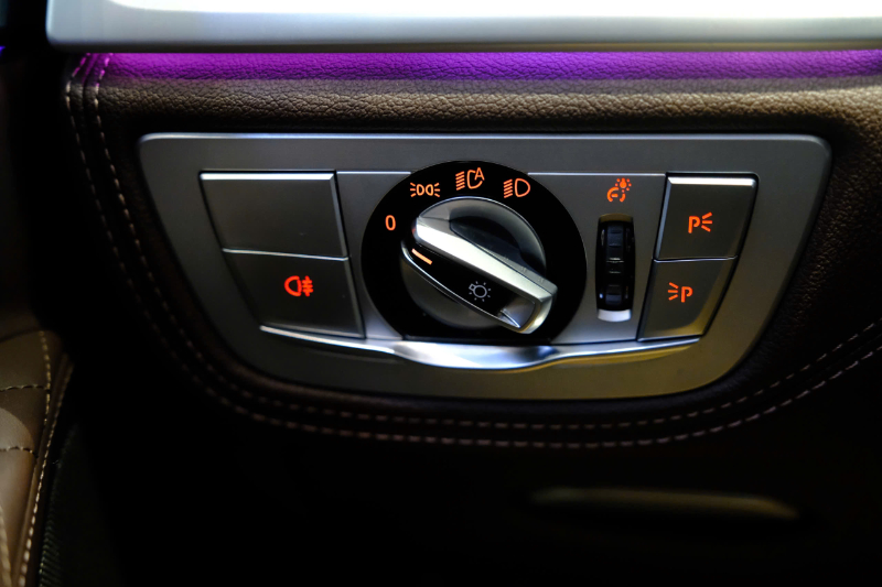 𝐁𝐌𝐖 𝟕𝟒𝟎 𝐏𝐮𝐫𝐞 𝐌𝐨𝐝𝐞𝐥 𝟐𝟎𝟐𝟎 (𝐓𝐫𝐚̆́𝐧𝐠 | 𝐧𝐨̣̂𝐢 𝐭𝐡𝐚̂́𝐭 𝐧𝐚̂𝐮)