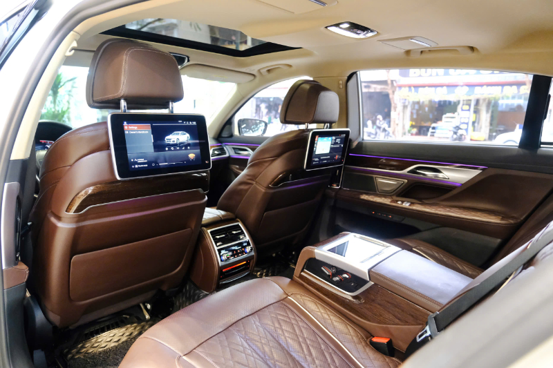 𝐁𝐌𝐖 𝟕𝟒𝟎 𝐏𝐮𝐫𝐞 𝐌𝐨𝐝𝐞𝐥 𝟐𝟎𝟐𝟎 (𝐓𝐫𝐚̆́𝐧𝐠 | 𝐧𝐨̣̂𝐢 𝐭𝐡𝐚̂́𝐭 𝐧𝐚̂𝐮)