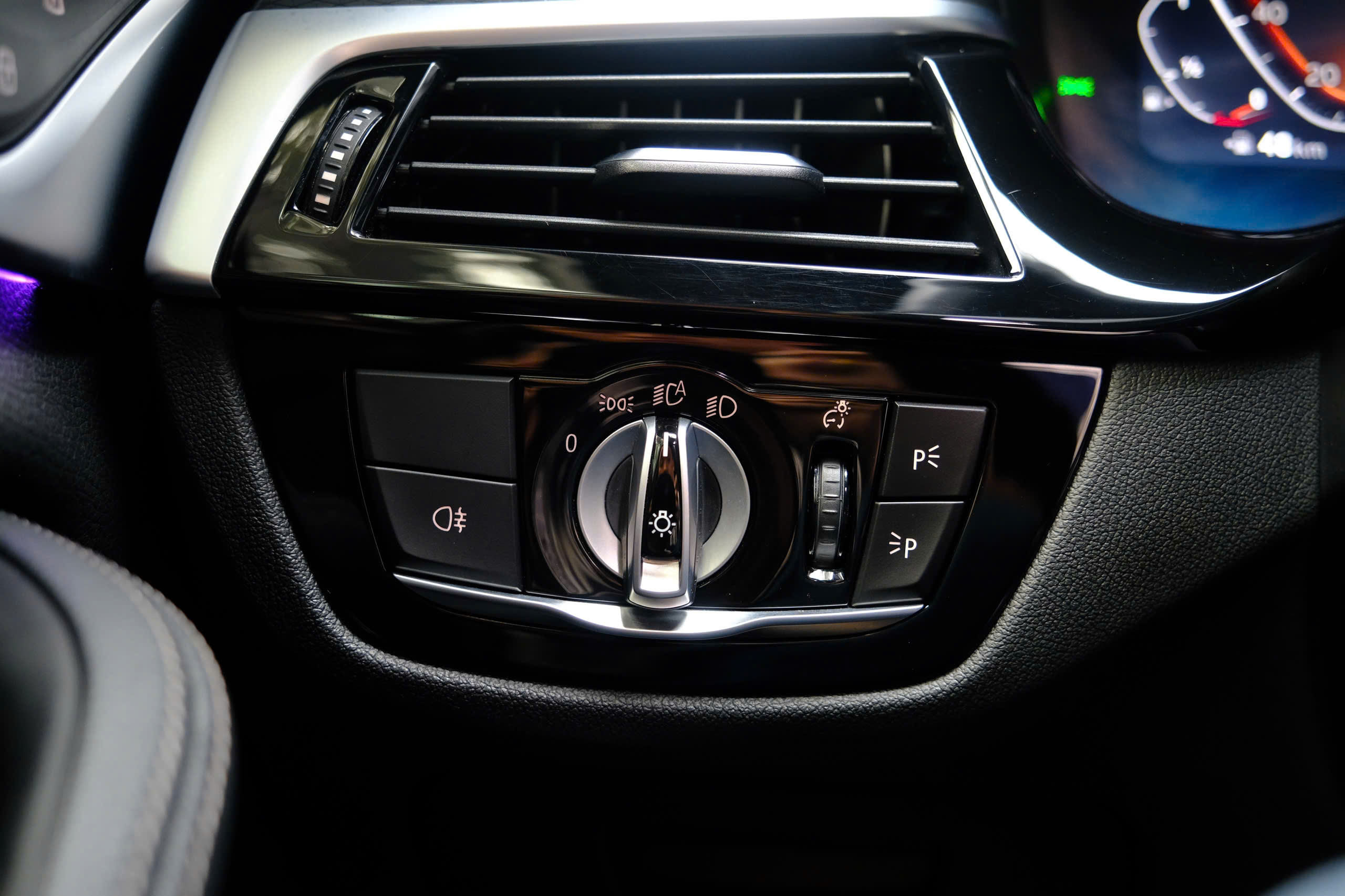 𝐁𝐌𝐖 𝟓𝟑𝟎𝐢 𝐌𝐬𝐩𝐨𝐫𝐭 𝟐𝟎𝟐𝟐 (𝐓𝐫𝐚̆́𝐧𝐠 | 𝐧𝐨̣̂𝐢 𝐭𝐡𝐚̂́𝐭 đ𝐞𝐧)