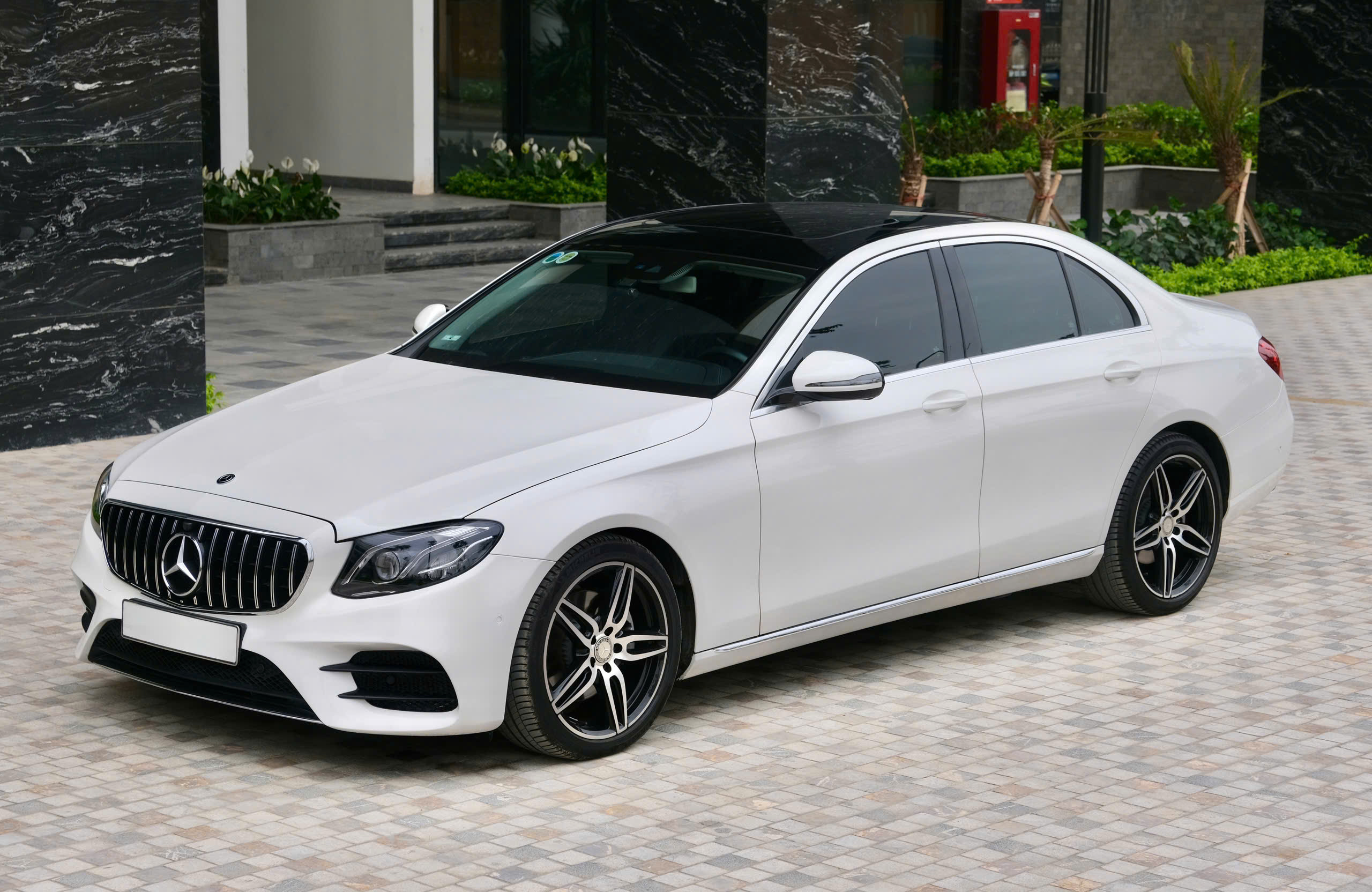 𝐌𝐞𝐫𝐜𝐞𝐝𝐞𝐬 𝐁𝐞𝐧𝐳 𝐄𝟐𝟓𝟎 𝟐𝟎𝟏𝟖 (𝐓𝐫𝐚̆́𝐧𝐠 | 𝐍𝐨̣̂𝐢 𝐭𝐡𝐚̂́𝐭 đ𝐞𝐧)