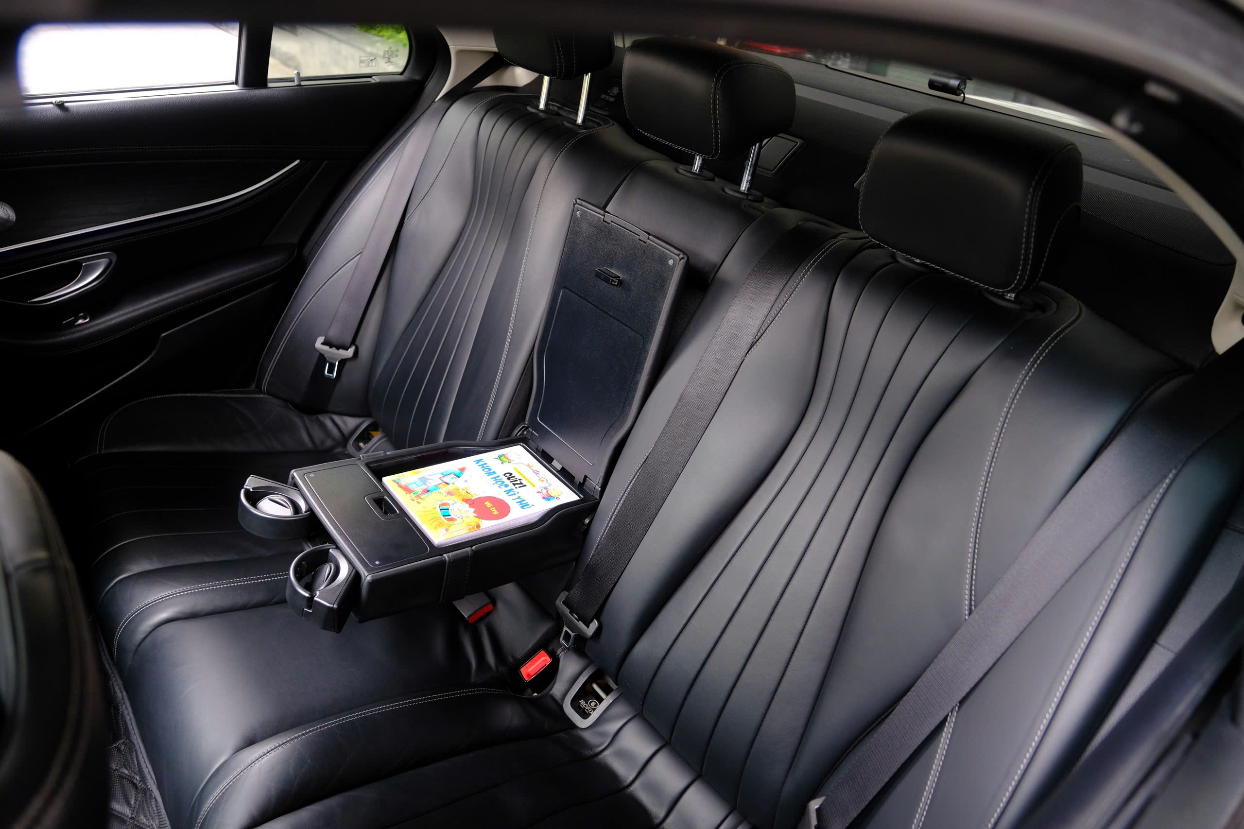 𝐌𝐞𝐫𝐜𝐞𝐝𝐞𝐬 𝐁𝐞𝐧𝐳 𝐄𝟐𝟓𝟎 𝟐𝟎𝟏𝟖 (𝐓𝐫𝐚̆́𝐧𝐠 | 𝐍𝐨̣̂𝐢 𝐭𝐡𝐚̂́𝐭 đ𝐞𝐧)