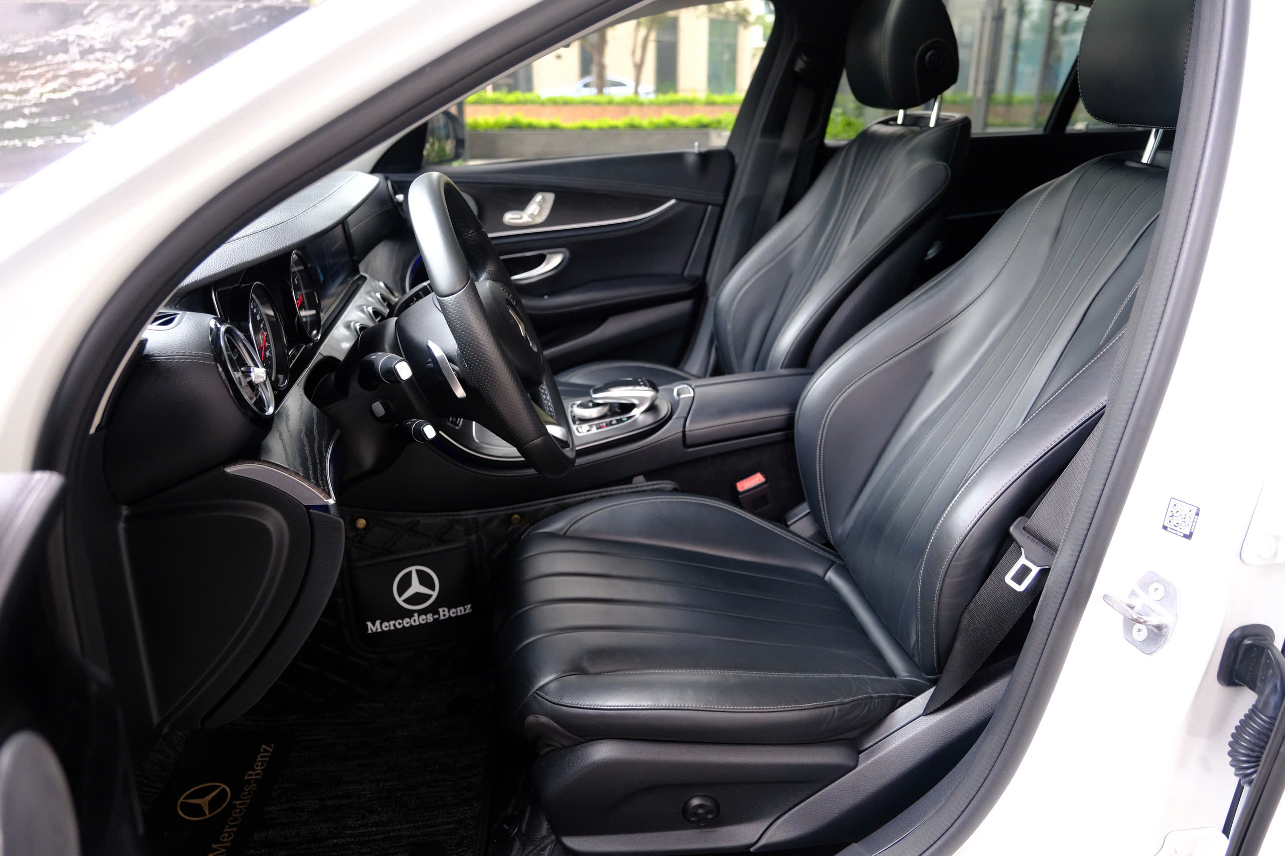 𝐌𝐞𝐫𝐜𝐞𝐝𝐞𝐬 𝐁𝐞𝐧𝐳 𝐄𝟐𝟓𝟎 𝟐𝟎𝟏𝟖 (𝐓𝐫𝐚̆́𝐧𝐠 | 𝐍𝐨̣̂𝐢 𝐭𝐡𝐚̂́𝐭 đ𝐞𝐧)