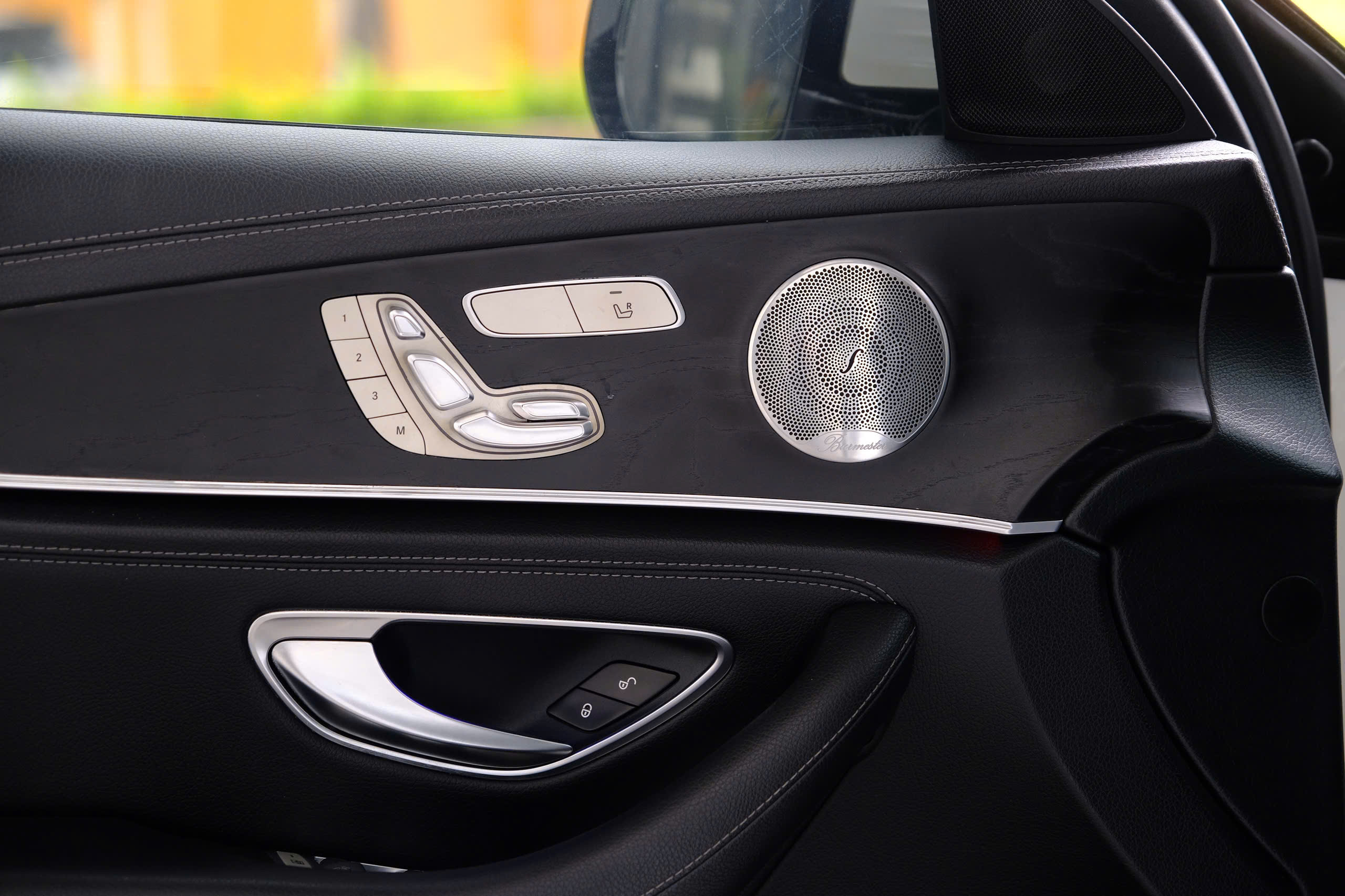 𝐌𝐞𝐫𝐜𝐞𝐝𝐞𝐬 𝐁𝐞𝐧𝐳 𝐄𝟐𝟓𝟎 𝟐𝟎𝟏𝟖 (𝐓𝐫𝐚̆́𝐧𝐠 | 𝐍𝐨̣̂𝐢 𝐭𝐡𝐚̂́𝐭 đ𝐞𝐧)