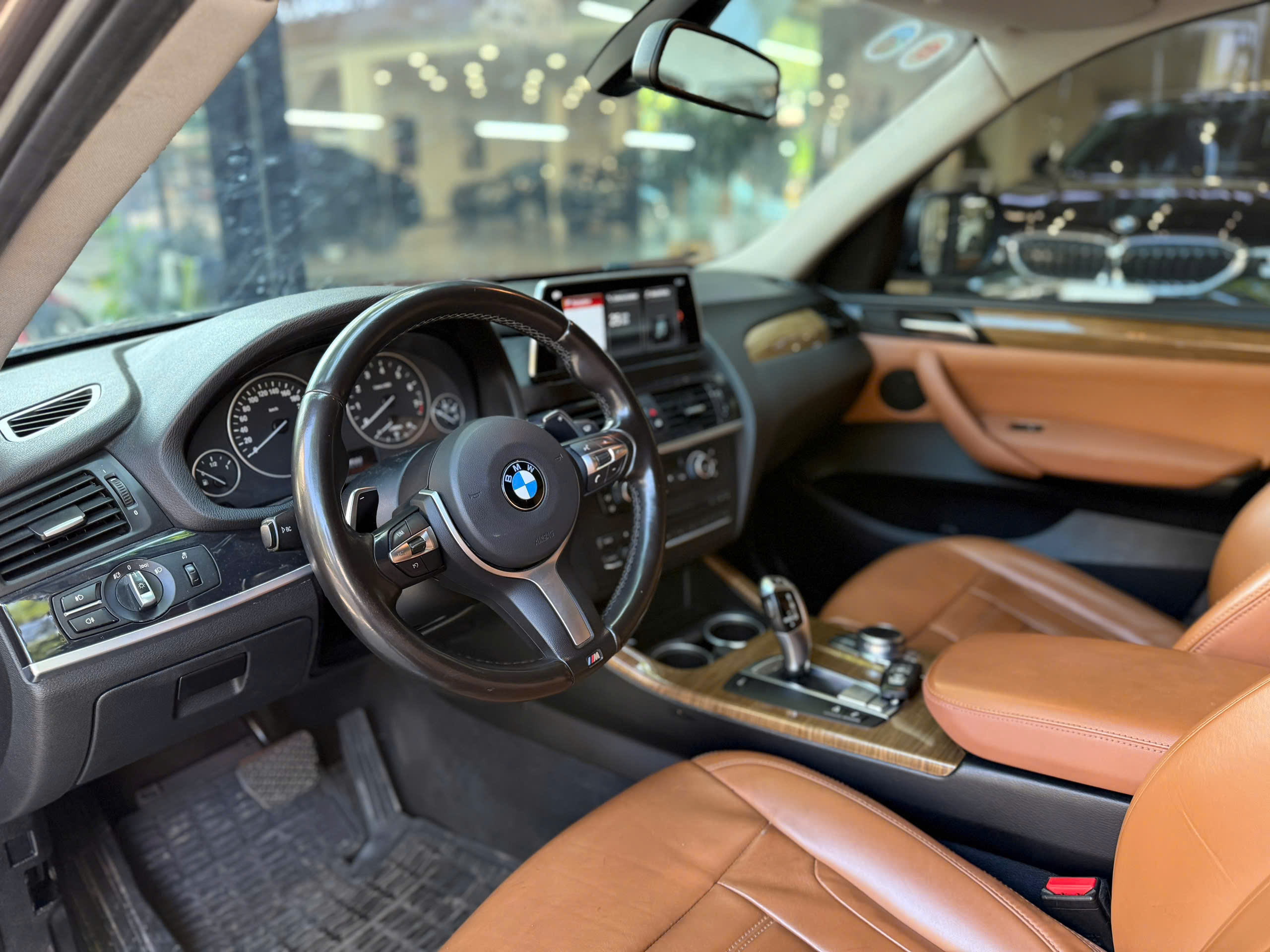 𝐁𝐌𝐖 𝐗𝟑 𝐗𝐝𝐫𝐢𝐯𝐞 𝟐𝟖𝐢 𝟐𝟎𝟏𝟐 (𝐍𝐚̂𝐮 | 𝐍𝐨̣̂𝐢 𝐭𝐡𝐚̂́𝐭 𝐧𝐚̂𝐮)