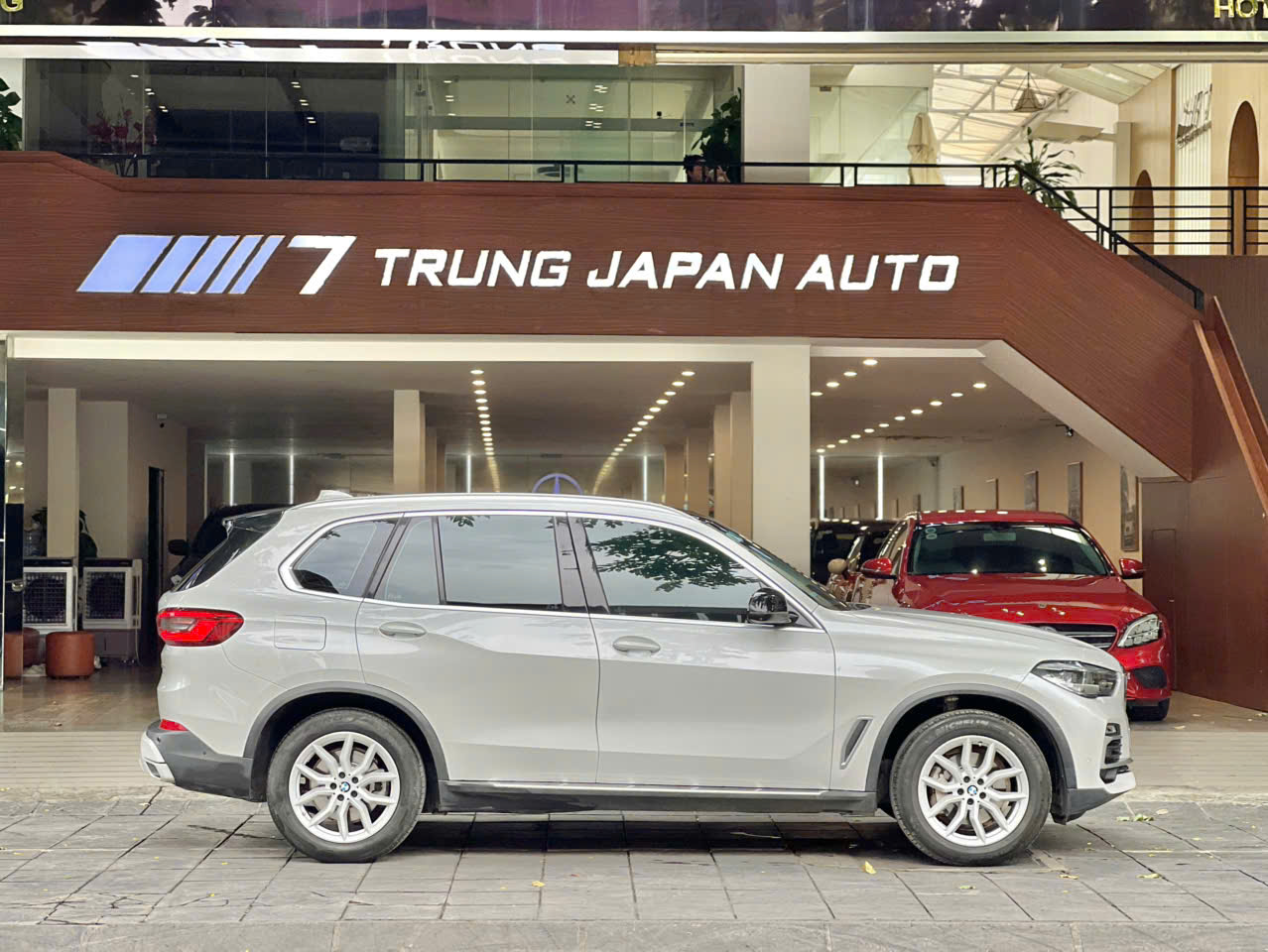 𝐁𝐌𝐖 𝐗𝟓 𝐗𝐝𝐫𝐢𝐯𝐞𝐫 𝟐𝟎𝟏𝟗 (𝐓𝐫𝐚̆́𝐧𝐠 | 𝐍𝐨̣̂𝐢 𝐭𝐡𝐚̂́𝐭 𝐧𝐚̂𝐮)