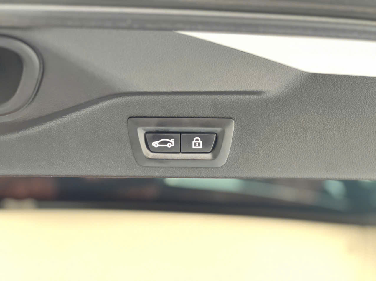 𝐁𝐌𝐖 𝐗𝟓 𝐗𝐝𝐫𝐢𝐯𝐞𝐫 𝟐𝟎𝟏𝟗 (𝐓𝐫𝐚̆́𝐧𝐠 | 𝐍𝐨̣̂𝐢 𝐭𝐡𝐚̂́𝐭 𝐧𝐚̂𝐮)