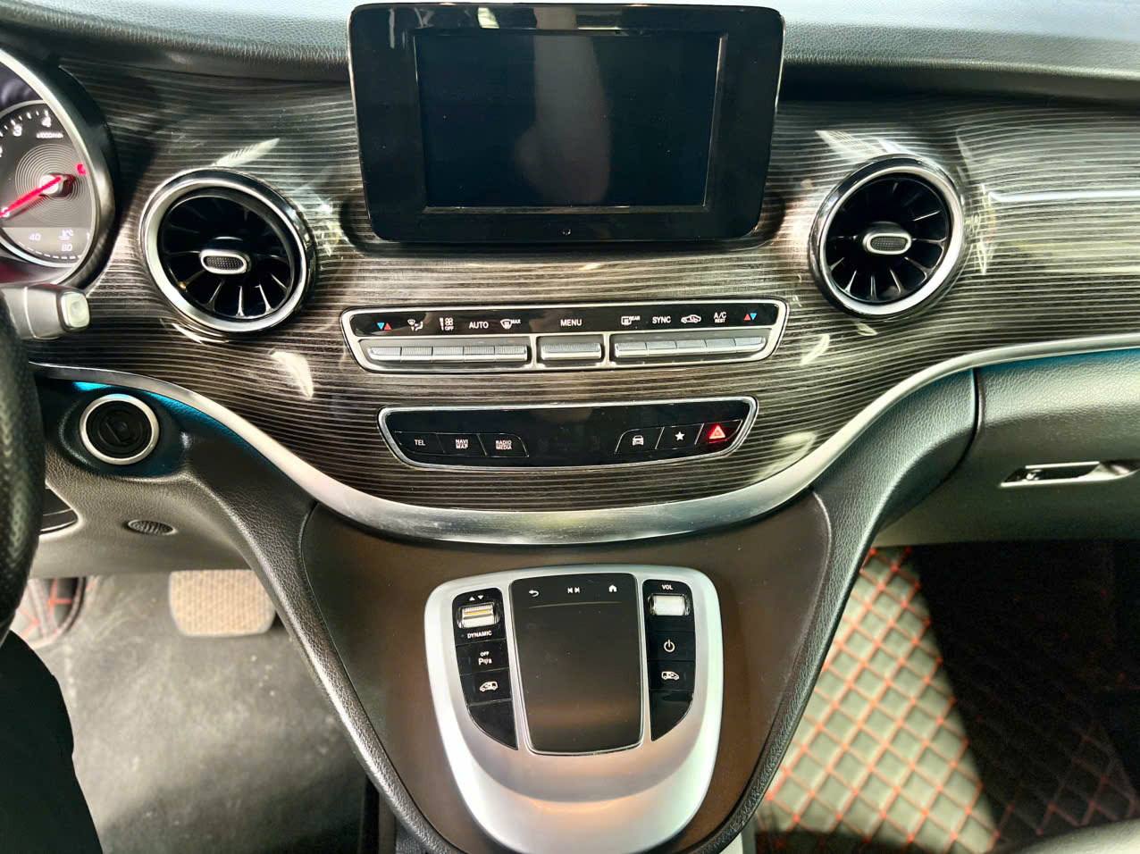 𝐌𝐞𝐫𝐜𝐞𝐝𝐞𝐬 𝐁𝐞𝐧𝐳 𝐕𝟐𝟓𝟎 𝐋𝐮𝐱𝐮𝐫𝐲 𝟐𝟎𝟐𝟏 (𝟕 𝐜𝐡𝐨̂̃ - 𝐂𝐨́ 𝐕𝐀𝐓)