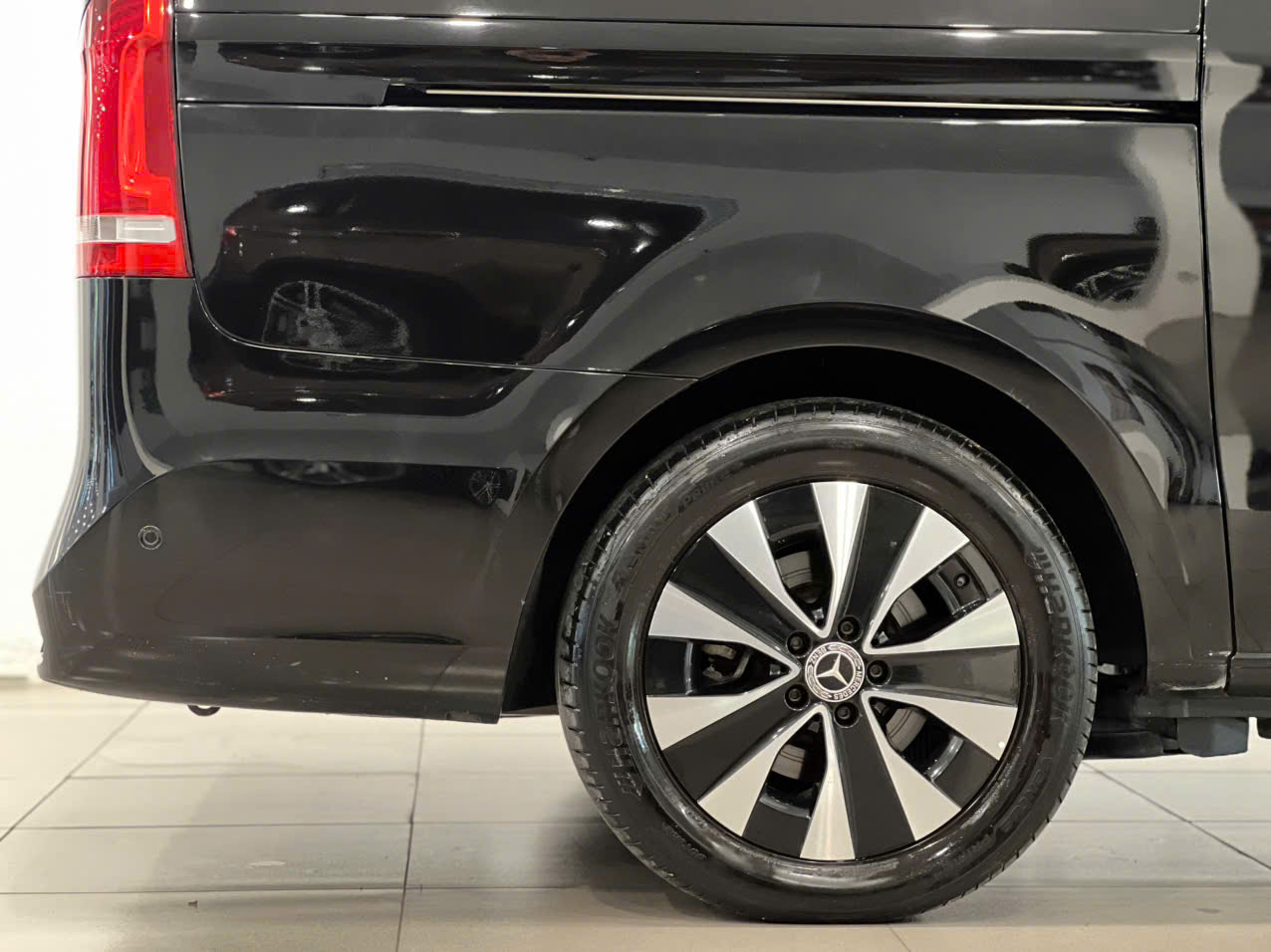 𝐌𝐞𝐫𝐜𝐞𝐝𝐞𝐬 𝐁𝐞𝐧𝐳 𝐕𝟐𝟓𝟎 𝐋𝐮𝐱𝐮𝐫𝐲 𝟐𝟎𝟐𝟏 (𝟕 𝐜𝐡𝐨̂̃ - 𝐂𝐨́ 𝐕𝐀𝐓)