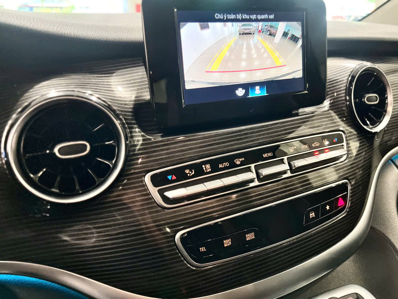 𝐌𝐞𝐫𝐜𝐞𝐝𝐞𝐬 𝐁𝐞𝐧𝐳 𝐕𝟐𝟓𝟎 𝐋𝐮𝐱𝐮𝐫𝐲 𝟐𝟎𝟐𝟏 (𝟕 𝐜𝐡𝐨̂̃ - 𝐂𝐨́ 𝐕𝐀𝐓)