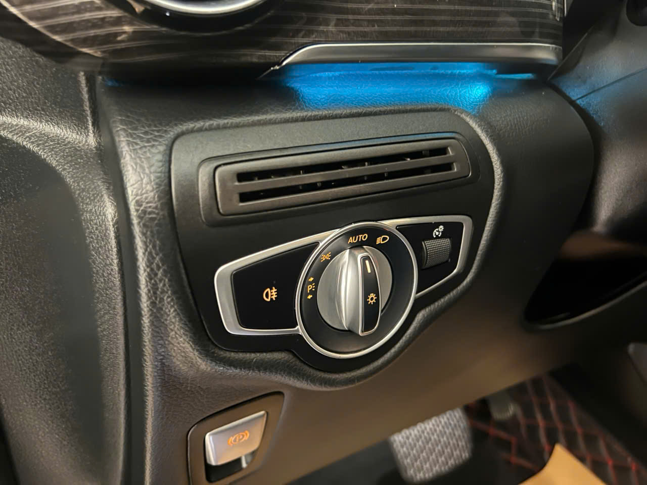 𝐌𝐞𝐫𝐜𝐞𝐝𝐞𝐬 𝐁𝐞𝐧𝐳 𝐕𝟐𝟓𝟎 𝐋𝐮𝐱𝐮𝐫𝐲 𝟐𝟎𝟐𝟏 (𝟕 𝐜𝐡𝐨̂̃ - 𝐂𝐨́ 𝐕𝐀𝐓)