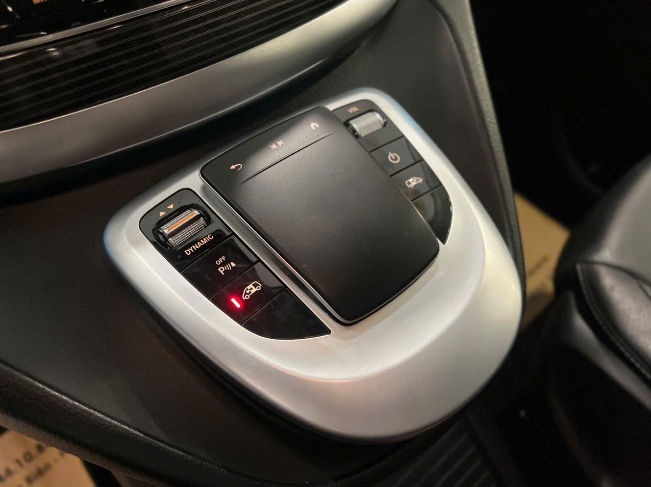 𝐌𝐞𝐫𝐜𝐞𝐝𝐞𝐬 𝐁𝐞𝐧𝐳 𝐕𝟐𝟓𝟎 𝐋𝐮𝐱𝐮𝐫𝐲 𝟐𝟎𝟐𝟏 (𝟕 𝐜𝐡𝐨̂̃ - 𝐂𝐨́ 𝐕𝐀𝐓)