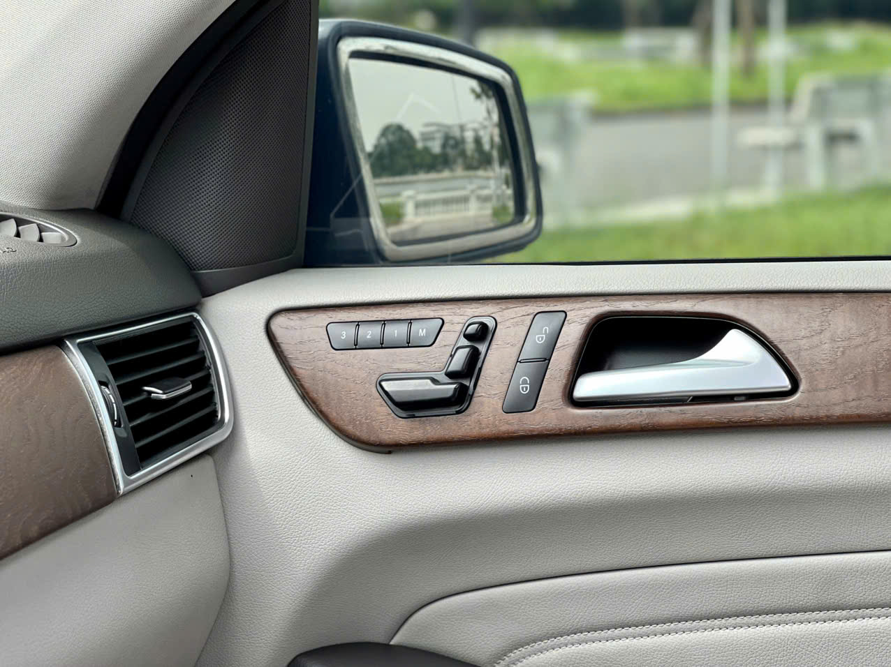 𝐌𝐞𝐫𝐜𝐞𝐝𝐞𝐬 𝐁𝐞𝐧𝐳 𝐌𝐋𝟑𝟓𝟎 𝟐𝟎𝟏𝟐 (Đ𝐞𝐧 | 𝐍𝐨̣̂𝐢 𝐭𝐡𝐚̂́𝐭 𝐠𝐡𝐢)