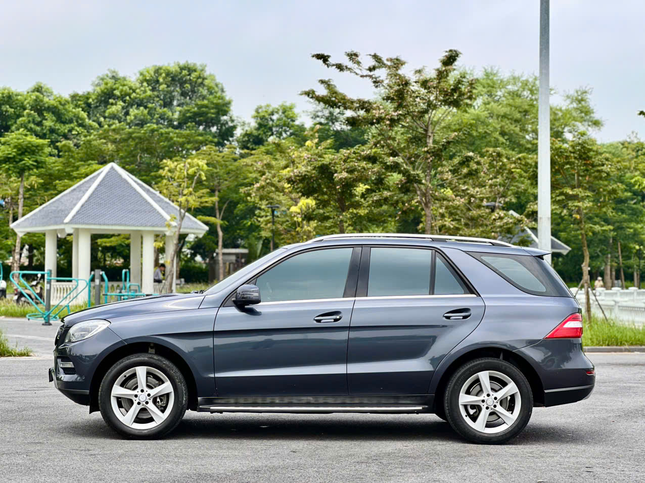 𝐌𝐞𝐫𝐜𝐞𝐝𝐞𝐬 𝐁𝐞𝐧𝐳 𝐌𝐋𝟑𝟓𝟎 𝟐𝟎𝟏𝟐 (Đ𝐞𝐧 | 𝐍𝐨̣̂𝐢 𝐭𝐡𝐚̂́𝐭 𝐠𝐡𝐢)