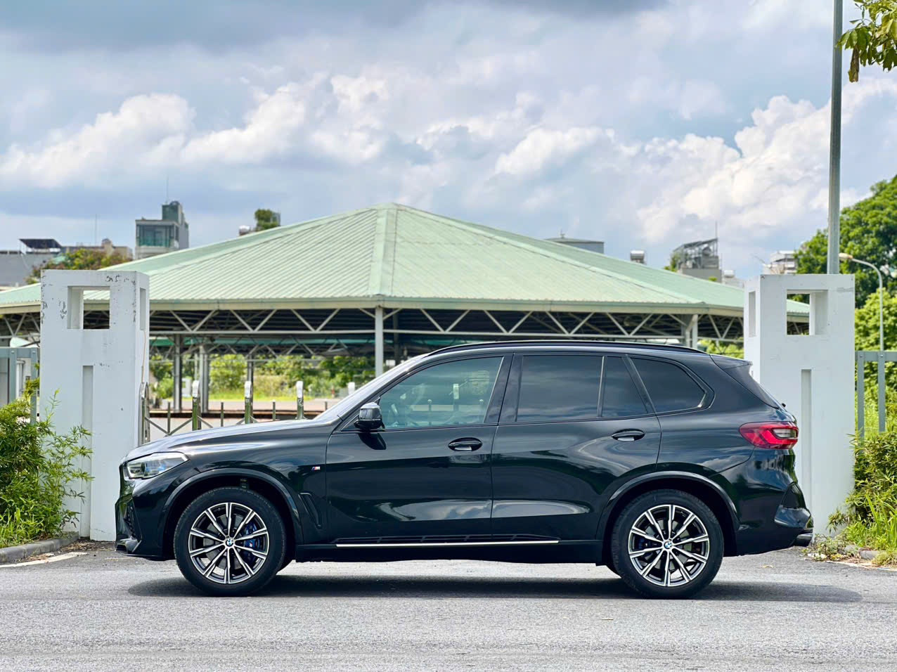 𝐁𝐌𝐖 𝐗𝟓 𝐱𝐃𝐫𝐢𝐯𝐞𝟒𝟎𝐢 𝐌-𝐒𝐩𝐨𝐫𝐭  𝟐𝟎𝟐𝟐 (Đ𝐞𝐧 | 𝐍𝐨̣̂𝐢 𝐭𝐡𝐚̂́𝐭 𝐧𝐚̂𝐮)