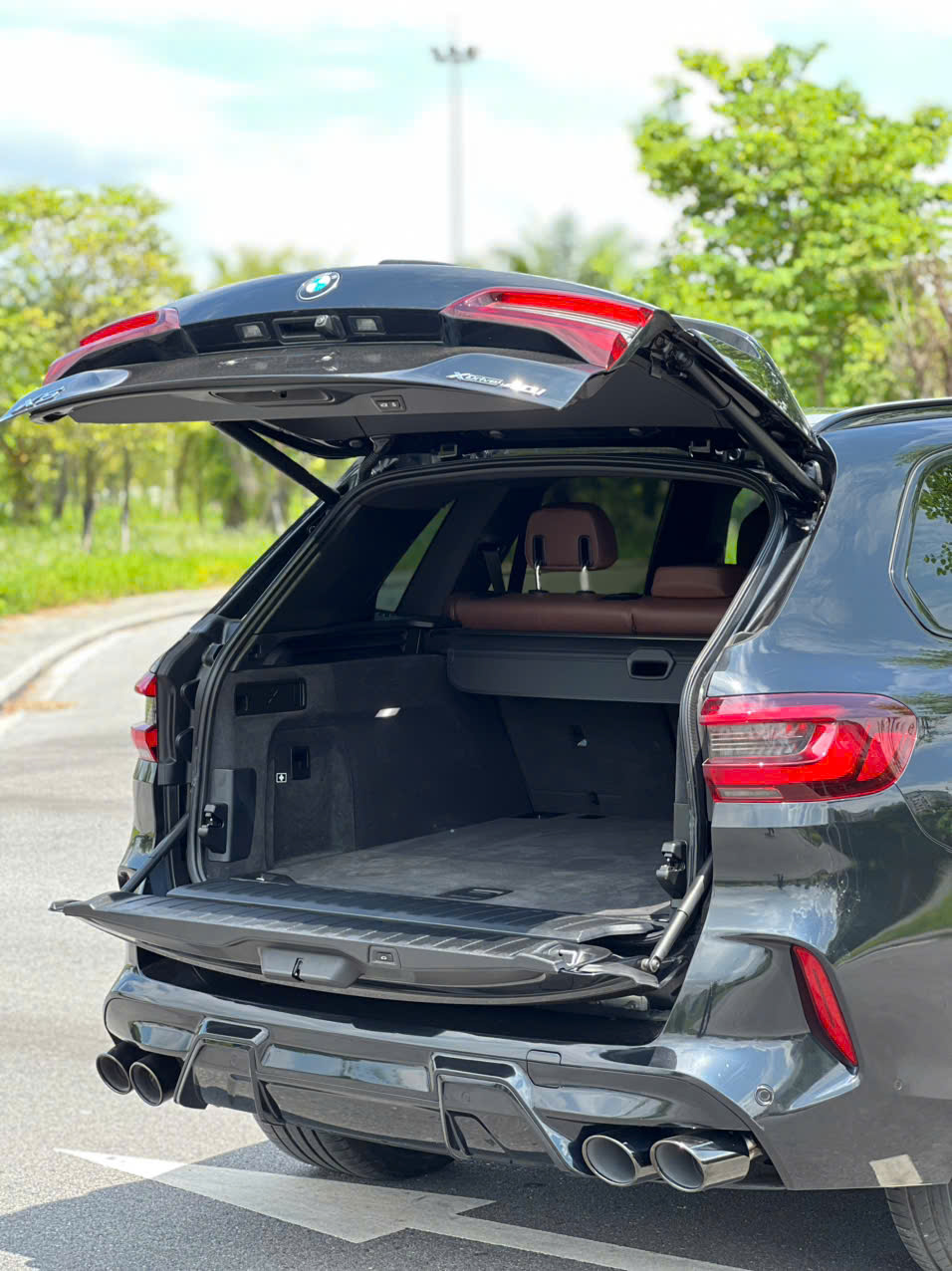 𝐁𝐌𝐖 𝐗𝟓 𝐱𝐃𝐫𝐢𝐯𝐞𝟒𝟎𝐢 𝐌-𝐒𝐩𝐨𝐫𝐭  𝟐𝟎𝟐𝟐 (Đ𝐞𝐧 | 𝐍𝐨̣̂𝐢 𝐭𝐡𝐚̂́𝐭 𝐧𝐚̂𝐮)