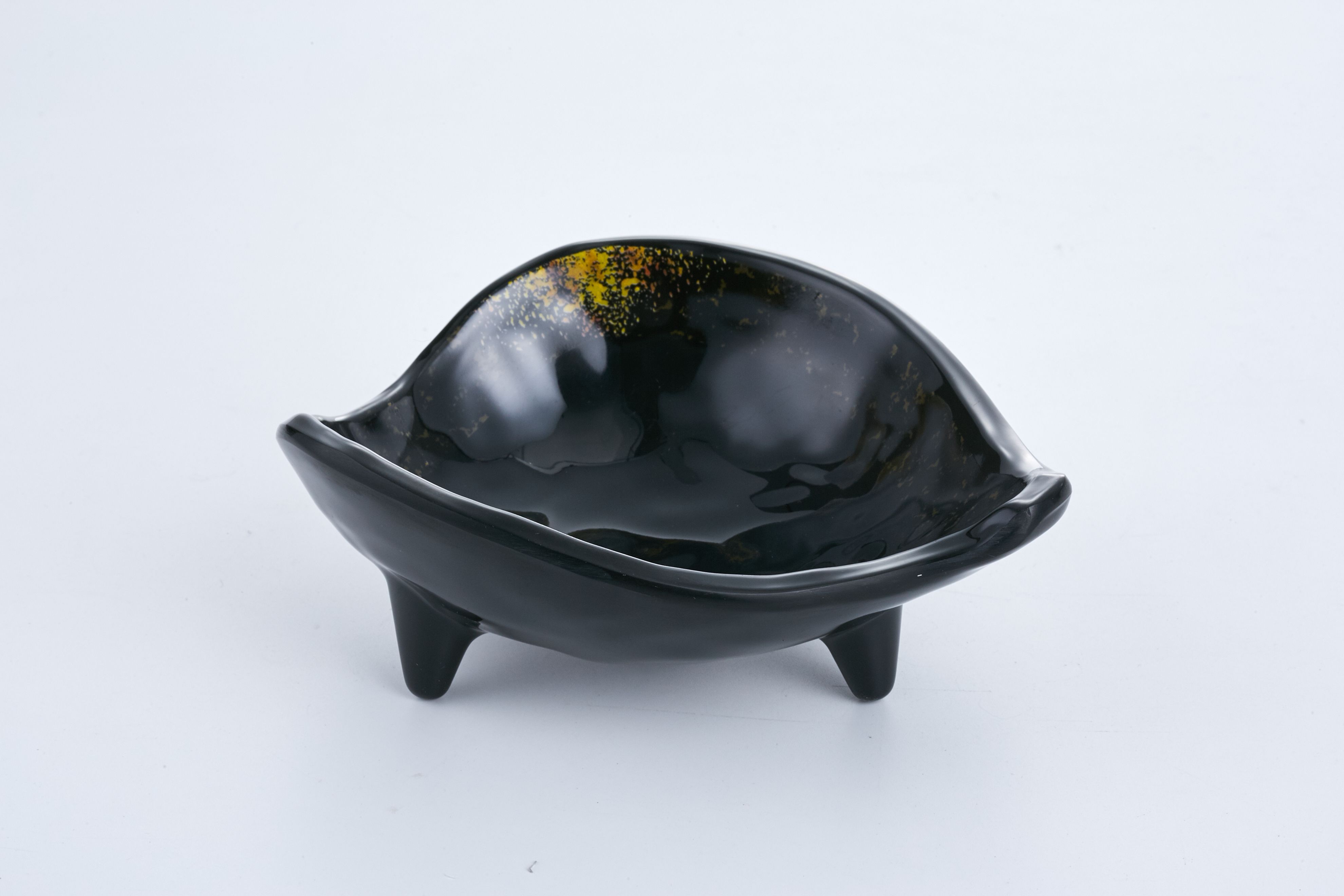 Chén đen chấm ánh vàng SC0316