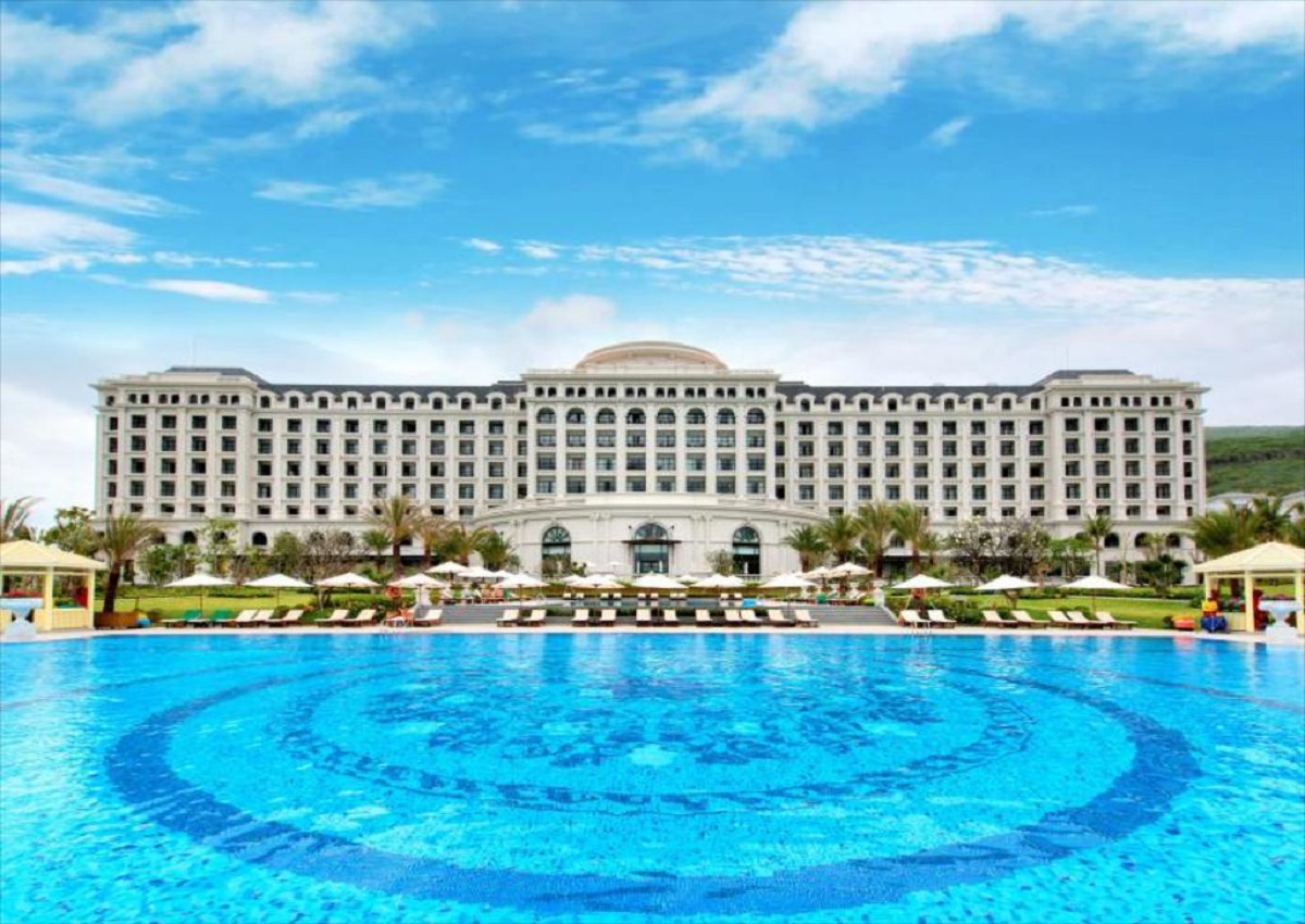 TẬN HƯỞNG KỲ NGHỈ SANG TRỌNG TẠI HỆ THỐNG KHÁCH SẠN 5 SAO CỦA VINPEARL TRÊN KHẮP CẢ NƯỚC