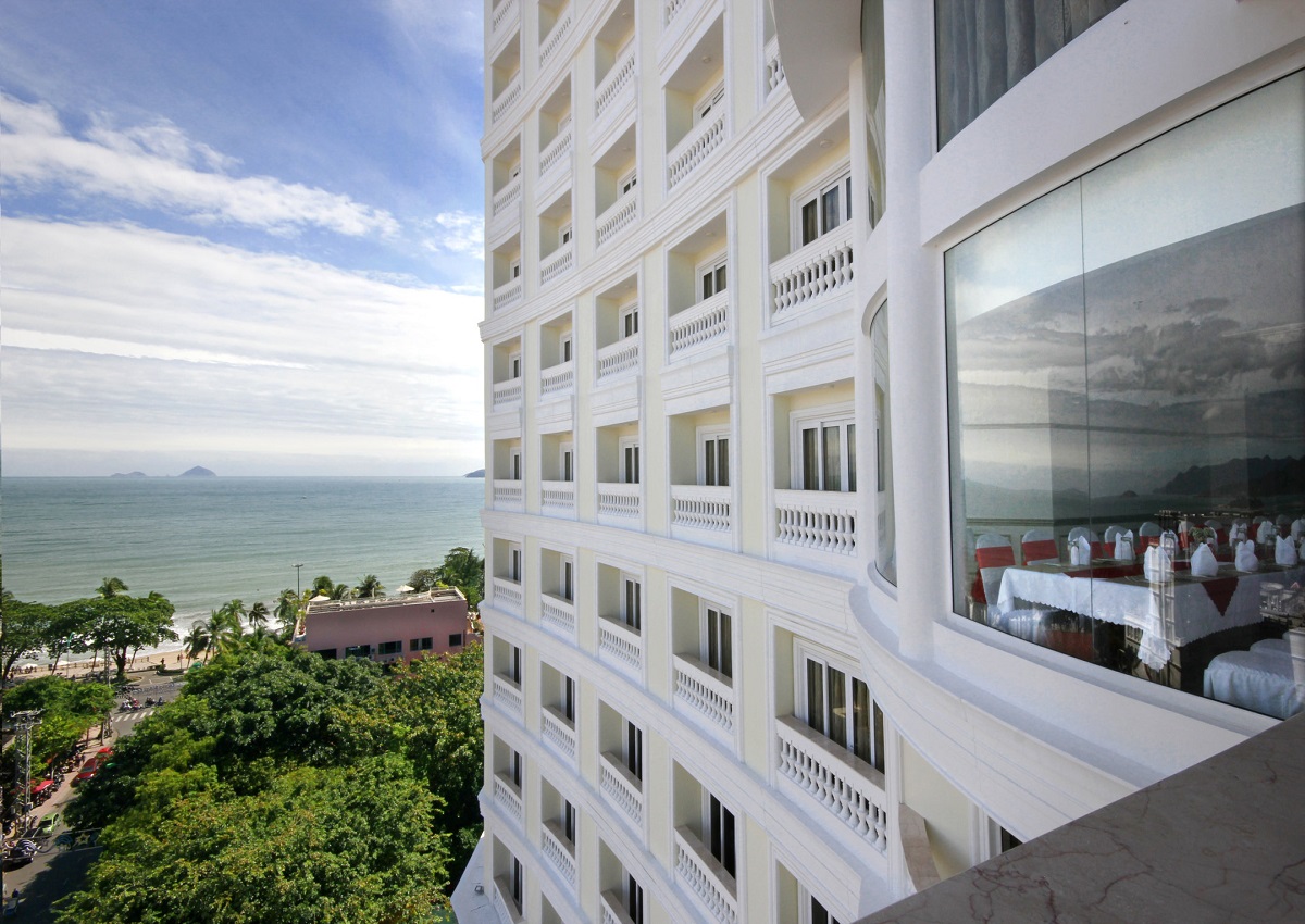 KHÁCH SẠN NHA TRANG PALACE