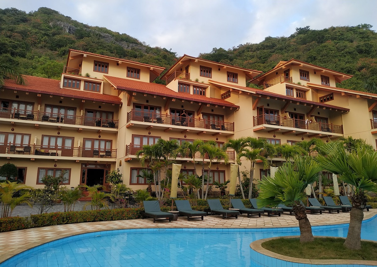 CÁT BÀ SUNRISE RESORT