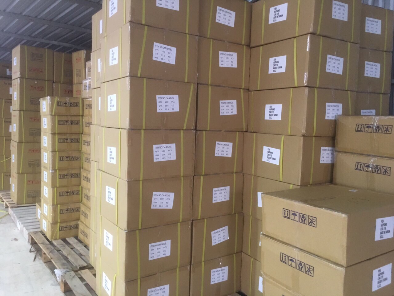 kho hàng bình chữa cháy