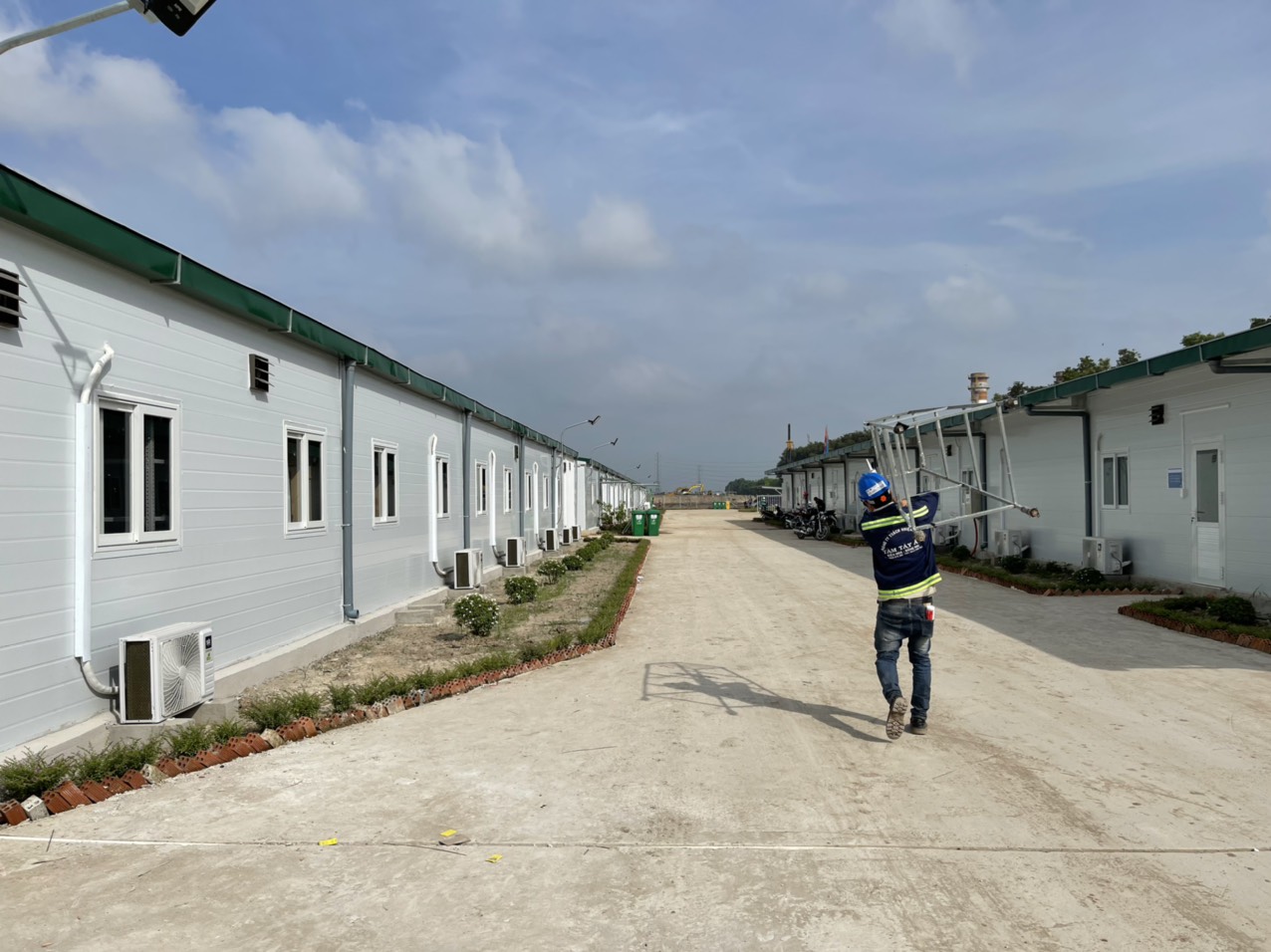 Hoàn thành công tác nghiệm thu bàn giao gói thầu Khu nhà văn phòng điều hành thuộc dự án Nhà máy Nhiệt điện Nhơn Trạch 3-4