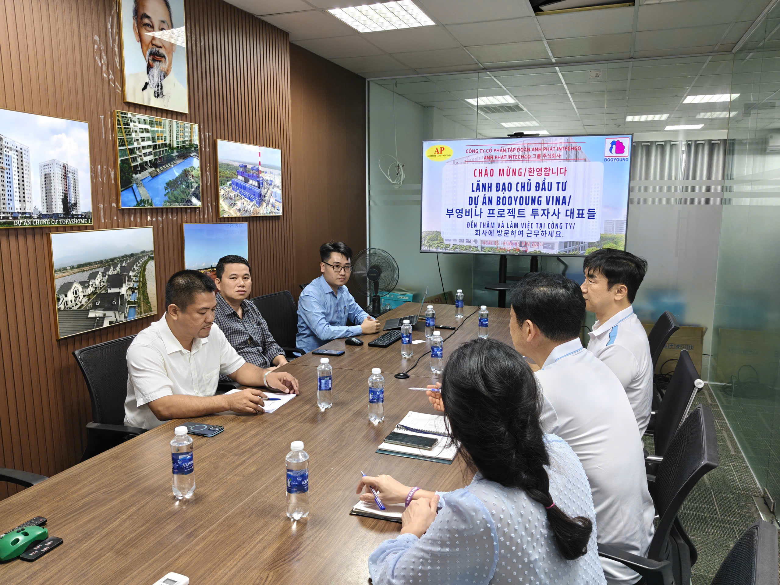 CÔNG TY CỔ PHẦN TẬP ĐOÀN ANH PHÁT INTECHCO TRÂN TRỌNG ĐÓN TIẾP ĐOÀN LÃNH ĐẠO CHỦ ĐẦU TƯ BOOYOUNG VINA ĐẾN THĂM VÀ LÀM VIỆC TẠI CÔNG TY