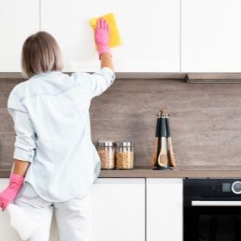 4 sai lầm khi vệ sinh tủ bếp thường mắc phải khiến chị em ngỡ ngàng