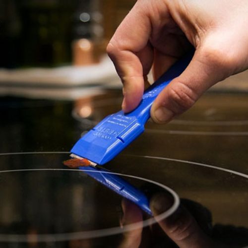 Bạn có đang vệ sinh bếp hồng ngoại đúng cách?