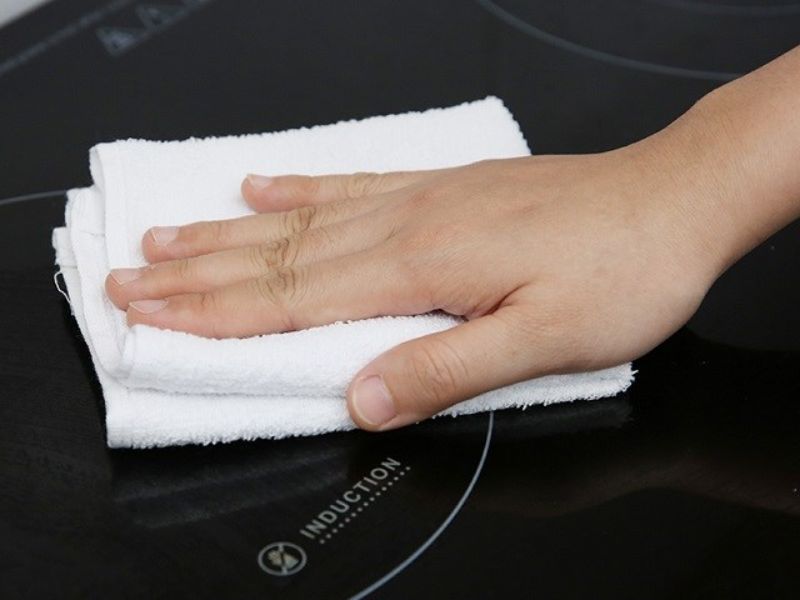 Các bước vệ sinh bếp hồng ngoại