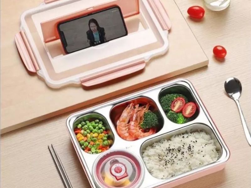 Hộp cơm văn phòng có nhiều kiểu dáng khác nhau để chị em lựa chọn