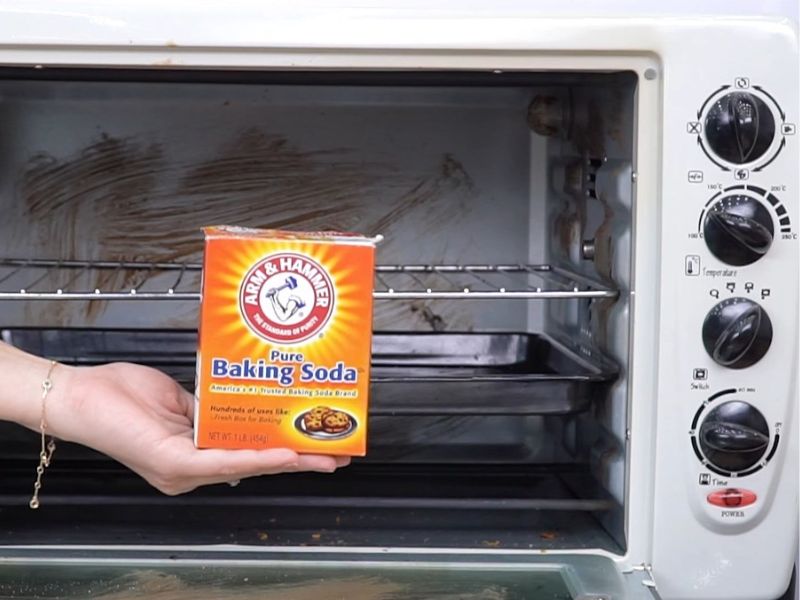 Hỗn hợp Baking soda lựa chọn hiệu quả cho vệ sinh lò vi sóng