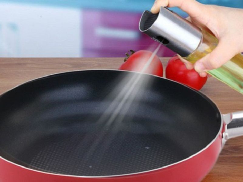 Không dùng bình xịt dầu
