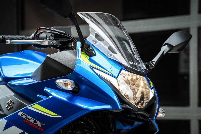 DiamDiam Suzuki Siapkan GSXR300 untuk Lawan Ninja 250 dan CBR250RR   Otomotif Liputan6com