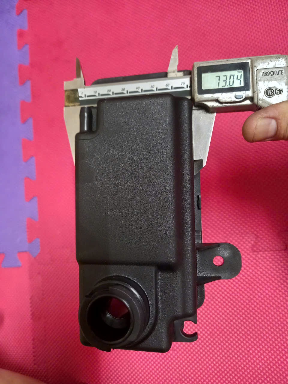Bình nước phụ Hyundai Click 2002-2011 Mã 254311C000