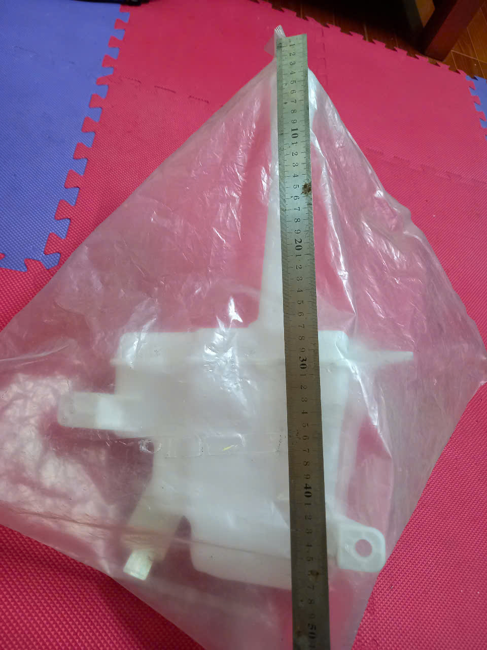 Bình nước rửa kính Kia Cerato 2010-2013 | 986201M100