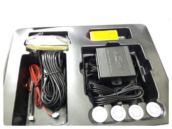 Cảm biến lùi 4 mắt màu trắng