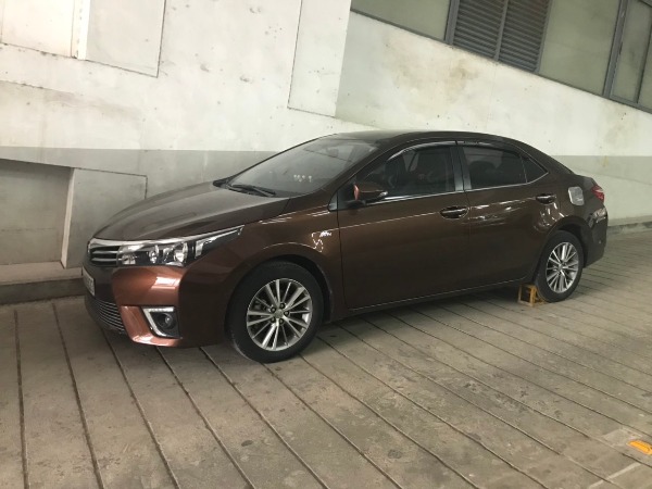 Toyota Altis 2015
