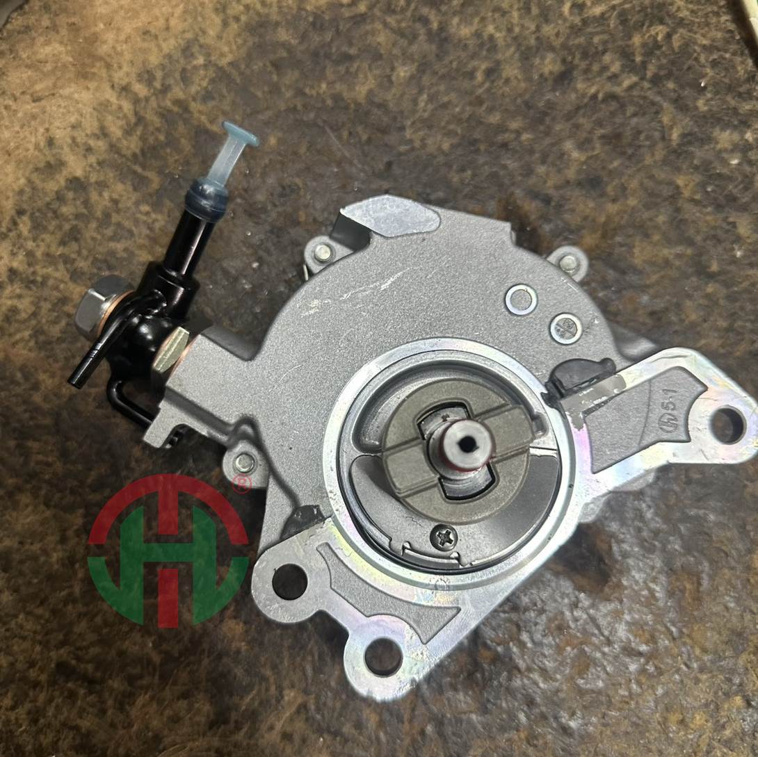 Bơm chân không Fortuner/Hilux 2015-2026  29300-0E010 293000E010