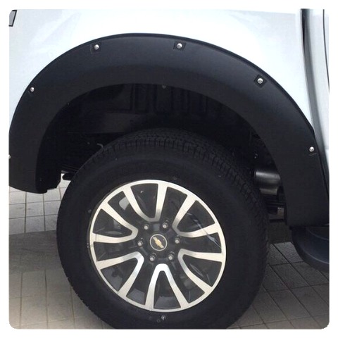 Cua lốp Ford Ranger