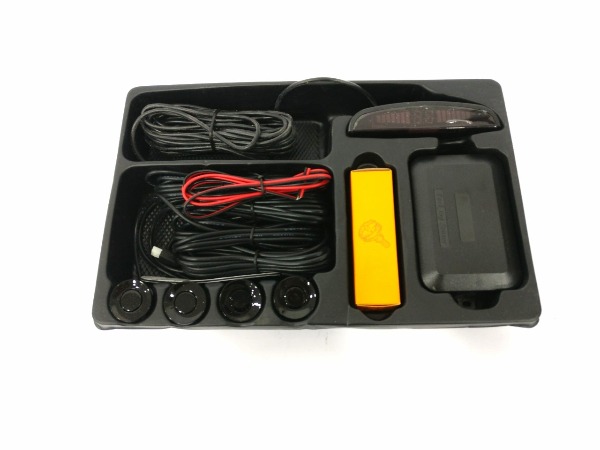 Cảm biến lùi 4 mắt màu đen