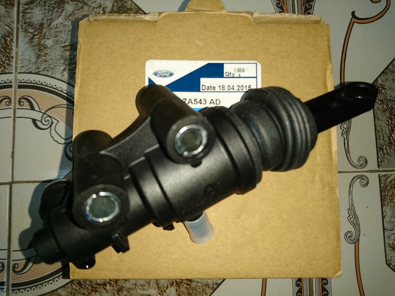 Tổng côn Ford Ranger 2.2