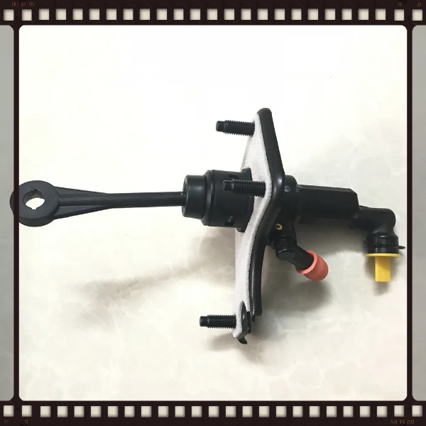 Tổng côn trên xe Hyundai Accent 2011-2014 Mã 416101R100