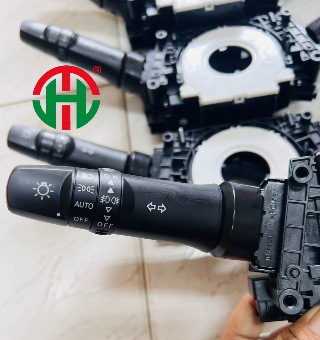 Cụm công tắc pha cốt và gạt mưa\ Công tắc xi nhan và gạt mưa Mitsubishi Xpander  8617A513 8600A733