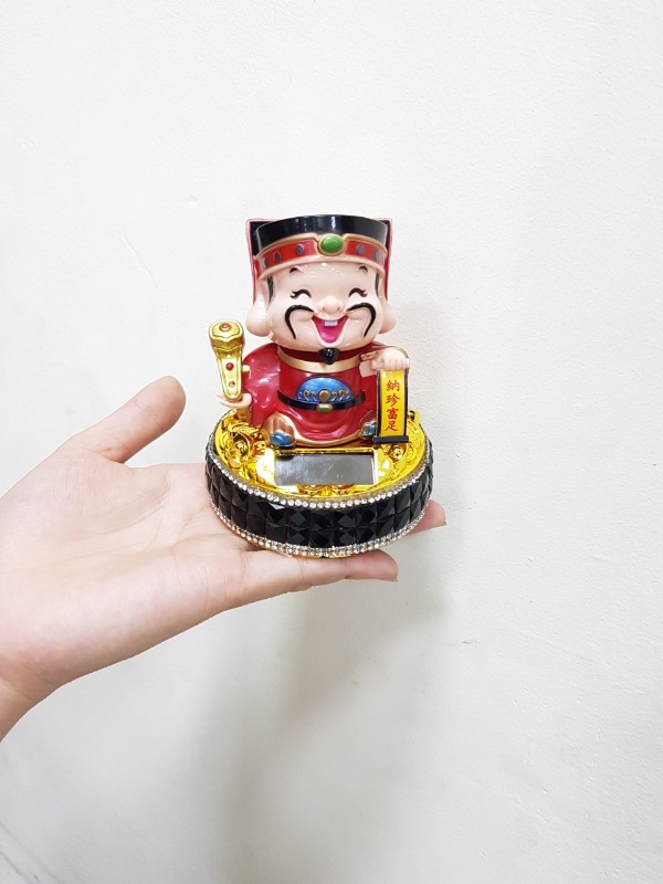 Thần tài để mặt Taplo