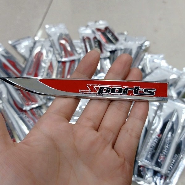 Nẹp trang trí ốp sườn xe