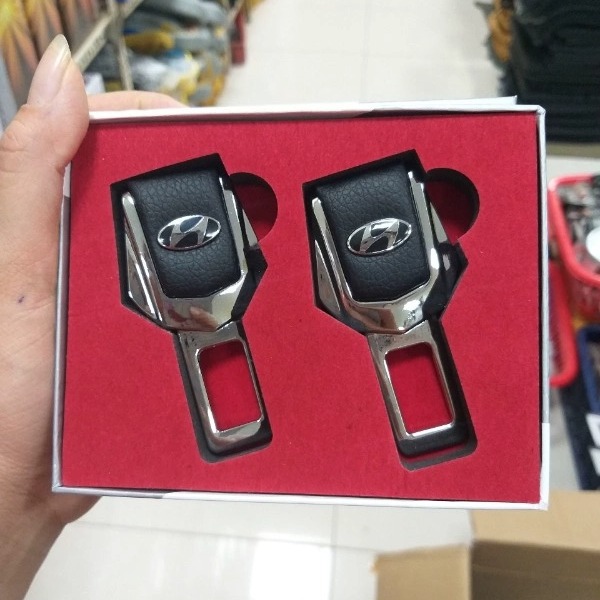 Gài dây đai an toàn ô tô theo hãng xe